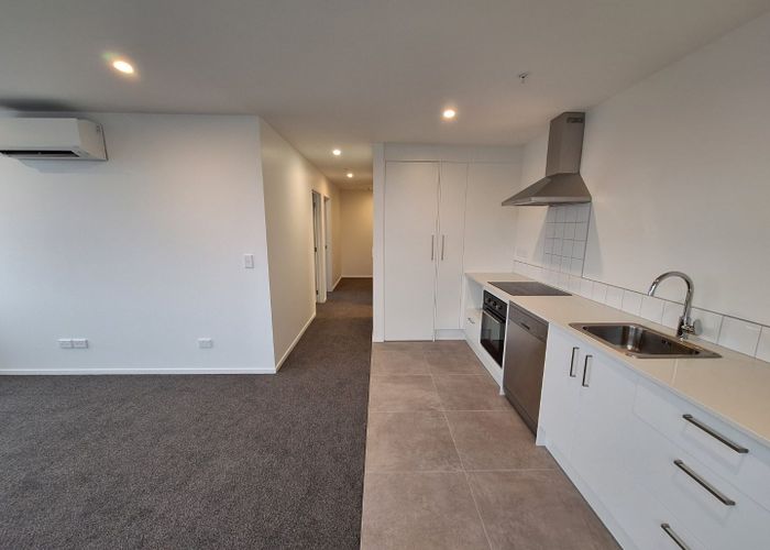  at 5 Rauemi Way, Te Atatu South, Waitakere City, Auckland