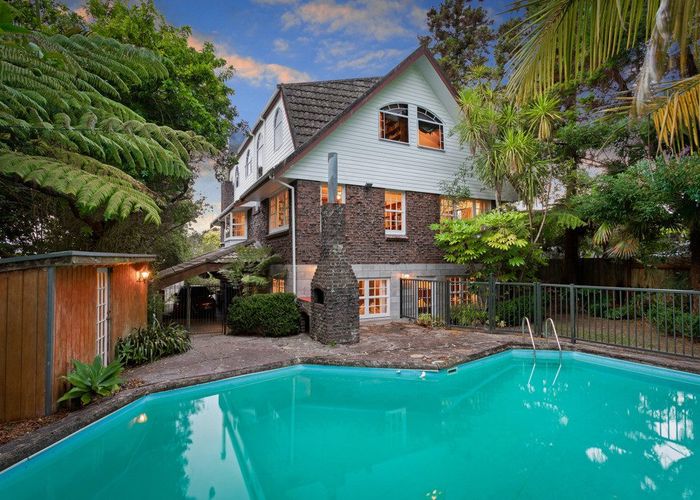  at 52 Daffodil Street, Titirangi, Waitakere City, Auckland