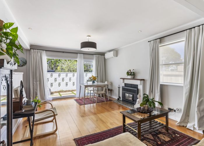  at 18 Aplin Place, Birkdale, Auckland