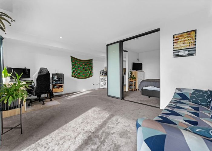  at 111/8 Gray Avenue, Mangere East, Manukau City, Auckland
