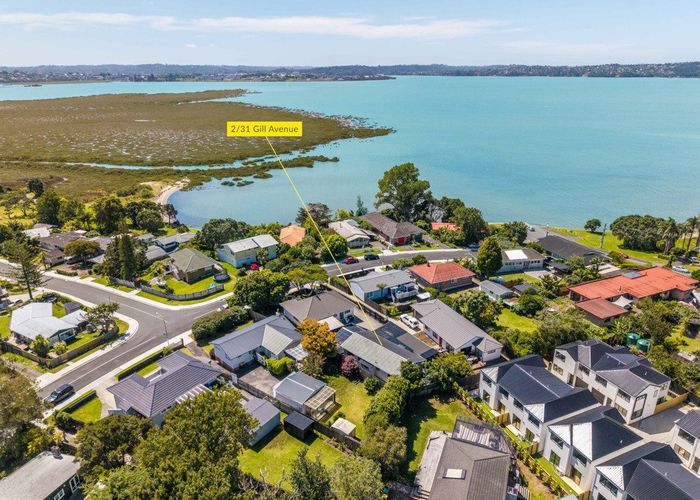  at 2/31 Gill Avenue, Te Atatu Peninsula, Waitakere City, Auckland