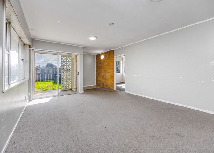 at 11 Blanes Road, Weymouth, Manukau City, Auckland