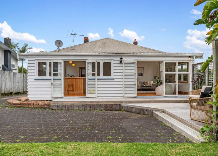  at 18 Henry Street, Avondale, Auckland City, Auckland