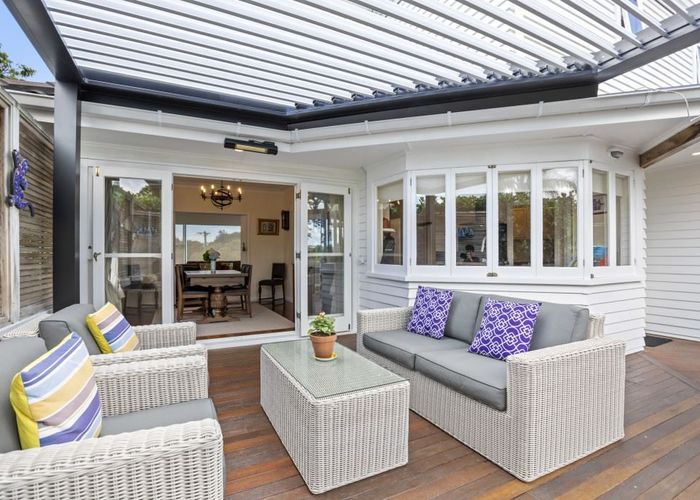  at 31 Seaview Avenue, Northcote, Auckland
