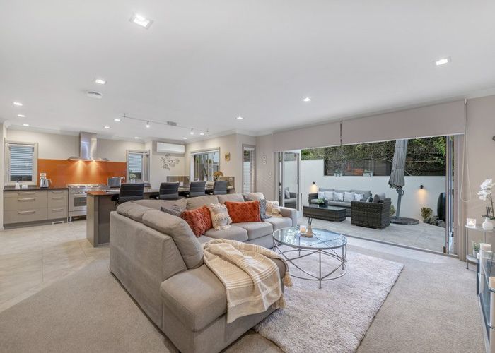  at 3A Seymour Road, Mellons Bay, Auckland