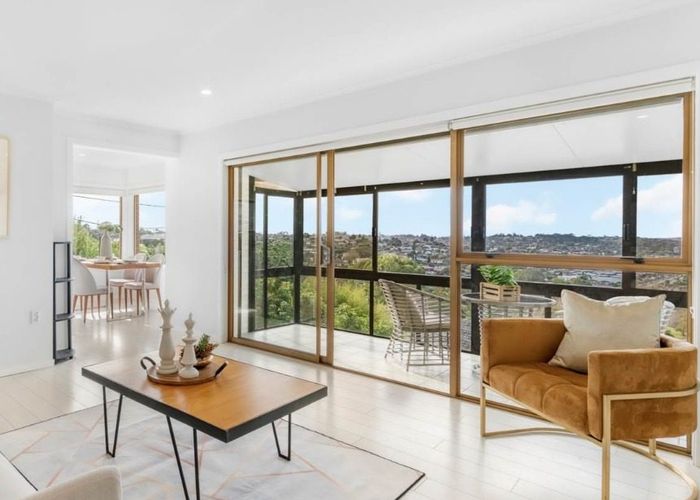  at 611b Glenfield Road, Glenfield, North Shore City, Auckland