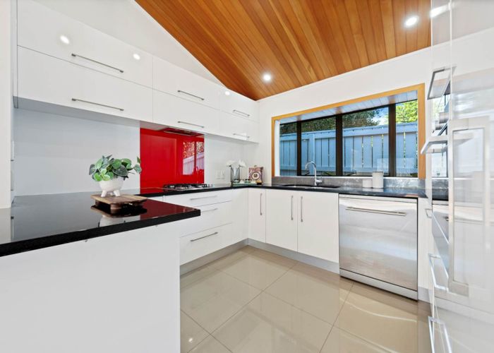  at 10B Wendell Place, Greenlane, Auckland