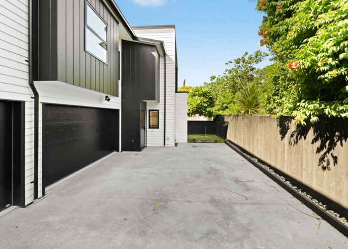  at 4/11 Comries Road, Chartwell, Hamilton, Waikato