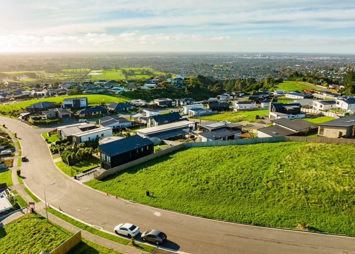  at 139 Penruddock Rise, Westmorland, Christchurch