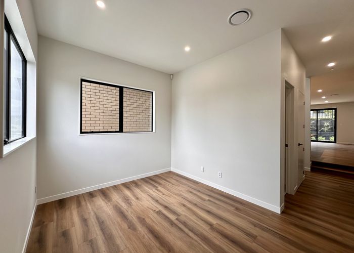  at 21 Pohewa Road, Silverdale, Rodney, Auckland