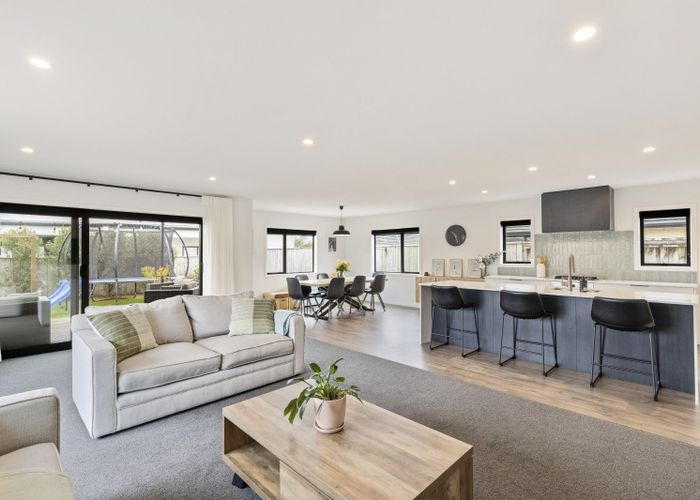  at 21 Smith Street, Lepperton, New Plymouth