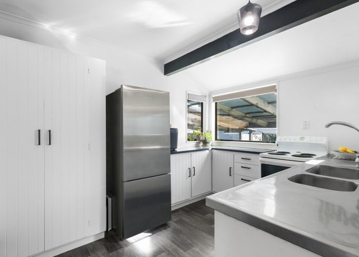  at 29 Matthew Place, Kawaha Point, Rotorua, Bay Of Plenty
