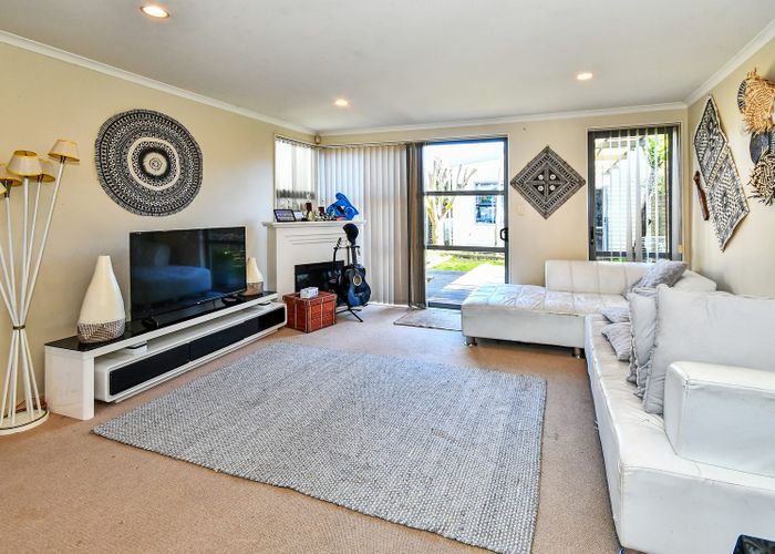  at 4 Reins Road, Takanini, Papakura, Auckland