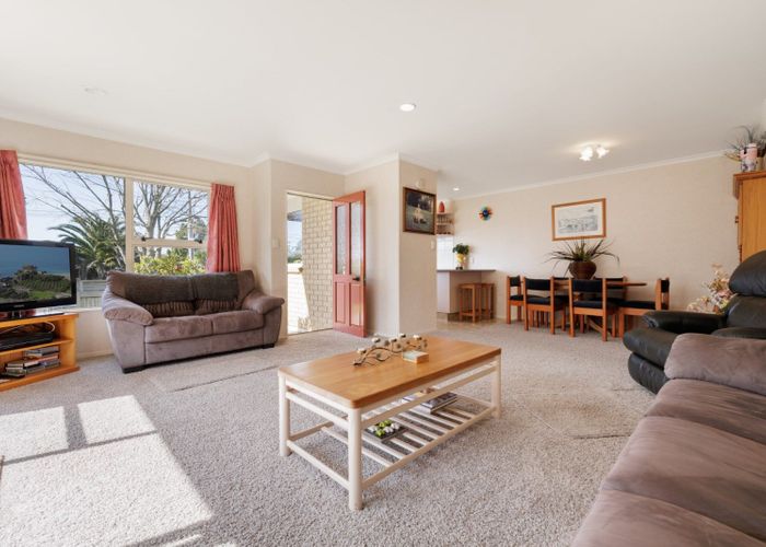 at 16A Churchill Road, Judea, Tauranga