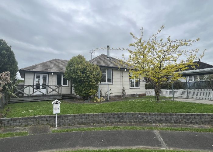  at 6 Ayr Place, Hokowhitu, Palmerston North, Manawatu / Whanganui