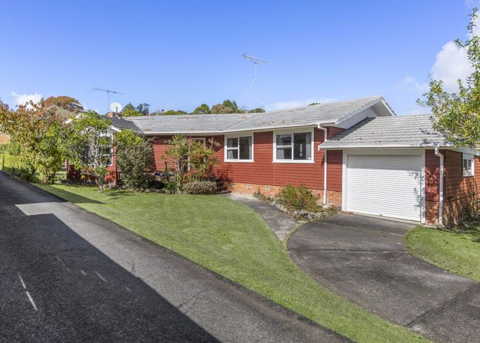  at 127 Moore Street, Hillcrest, Auckland