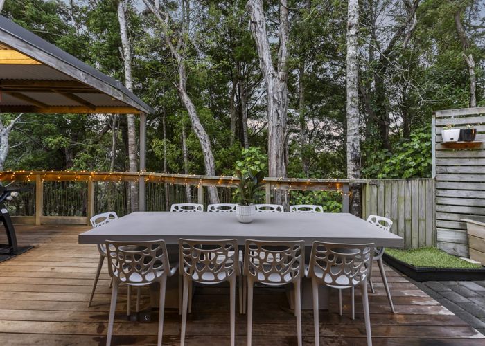  at 65 Porritt Avenue, Chatswood, Auckland
