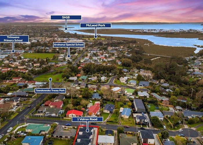 at 1d Valron Road, Te Atatu South, Waitakere City, Auckland