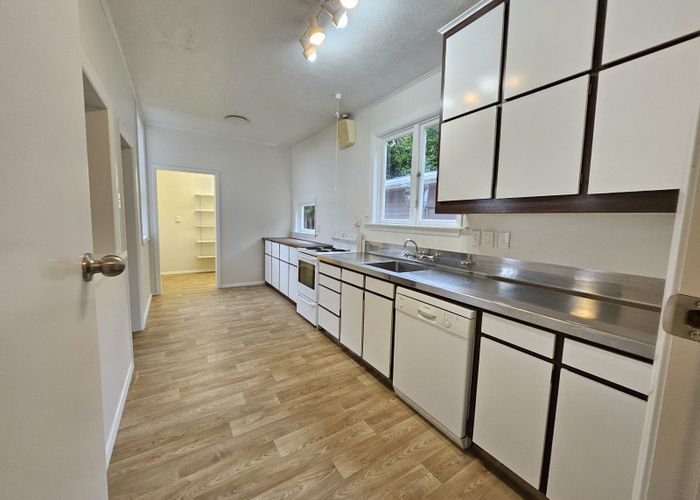  at 16 Moss Street, Greymouth, Greymouth