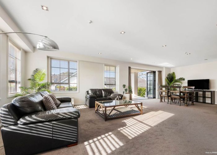  at 1B/2 Bassett Road, Remuera, Auckland