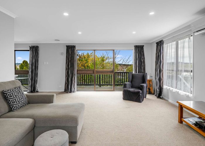  at 8 Parkdale Drive, Aramoho, Whanganui, Manawatu / Whanganui