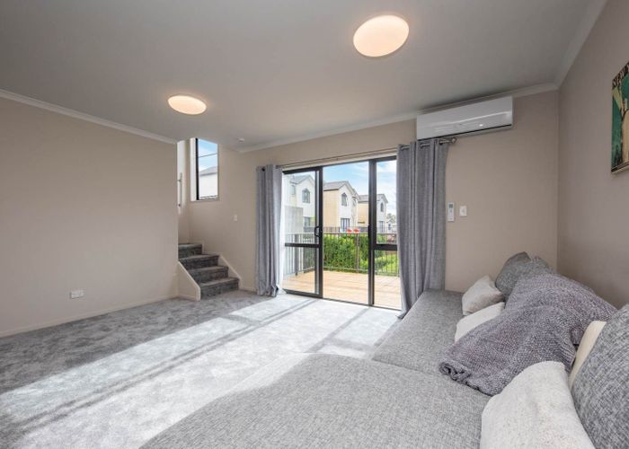  at 21/172 Mcleod Road, Te Atatu South, Auckland
