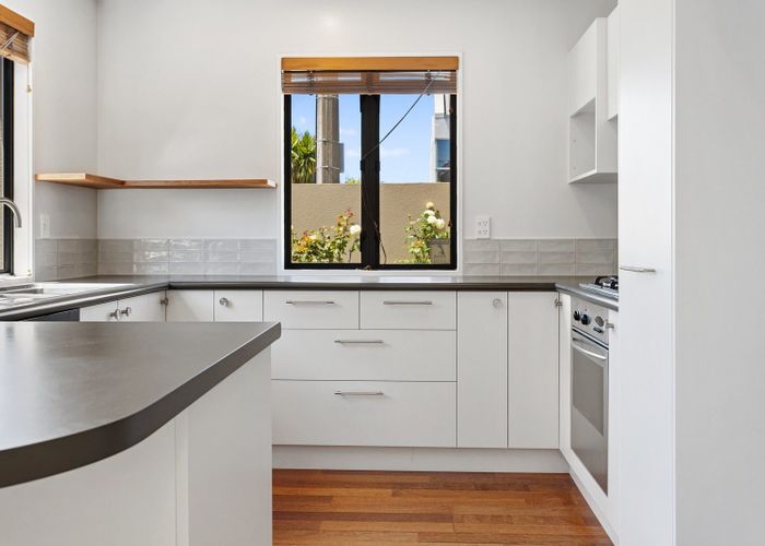  at 1/23 Stoneyhurst Street, Merivale, Christchurch City, Canterbury