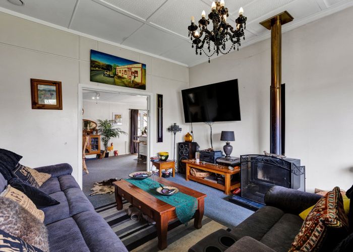  at 39 James Street, Inglewood, Inglewood