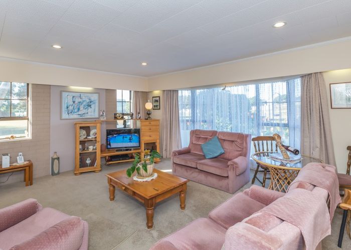  at 7 Rangitane Grove, Waitarere Beach, Levin