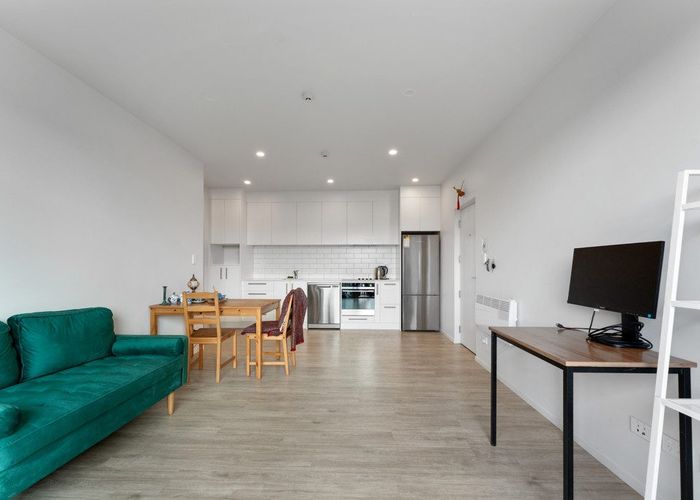  at 204/7c Hinaki Street, Point England, Auckland City, Auckland