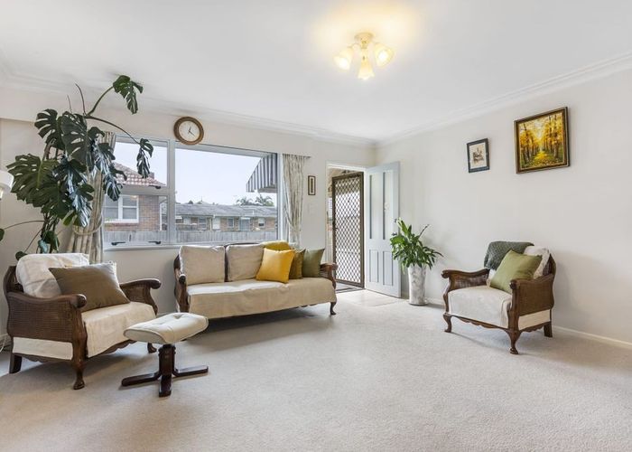  at 2/93 Symonds Street, Royal Oak, Auckland City, Auckland