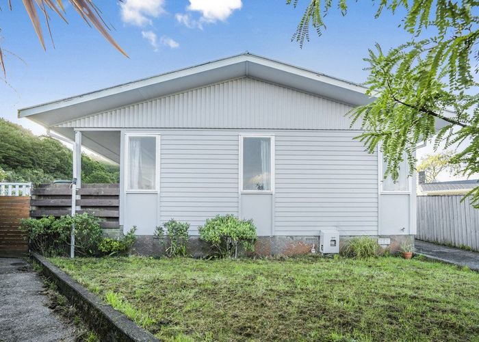  at 18 Kumeroa Grove, Wainuiomata, Lower Hutt