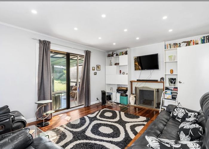  at 19 Taniwha Street, Wai o Taiki Bay, Auckland