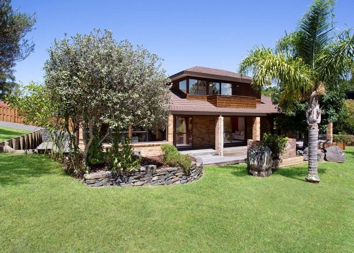  at 1029 Beach Road, Torbay, Auckland