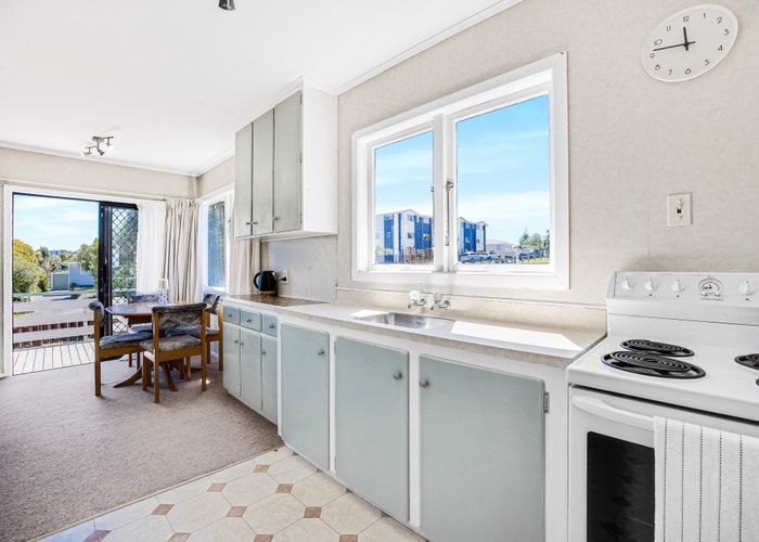  at 29 Kaikoura Street, Henderson, Waitakere City, Auckland