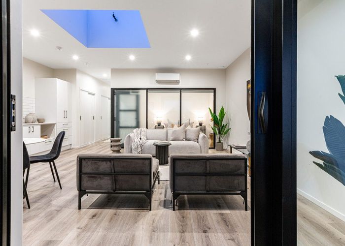  at 305/2 Onepu Road, Kilbirnie, Wellington, Wellington