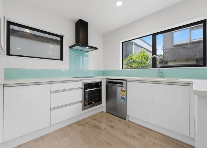  at 7C Holland Avenue, Point England, Auckland City, Auckland