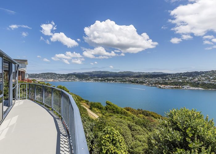  at 35 Kaikoura Street, Maupuia, Wellington