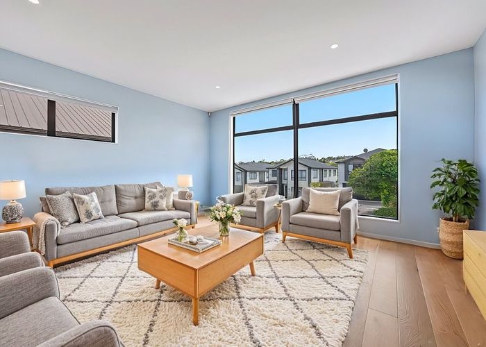  at 26 Windlass st, Long Bay, North Shore City, Auckland