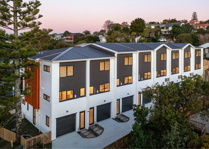  at 8/90 Stredwick Drive, Torbay, North Shore City, Auckland