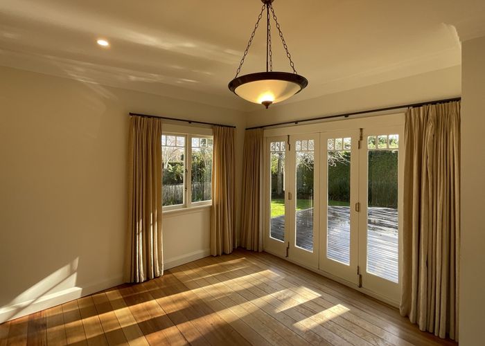  at 46 Waiwaka Terrace, Strandon, New Plymouth