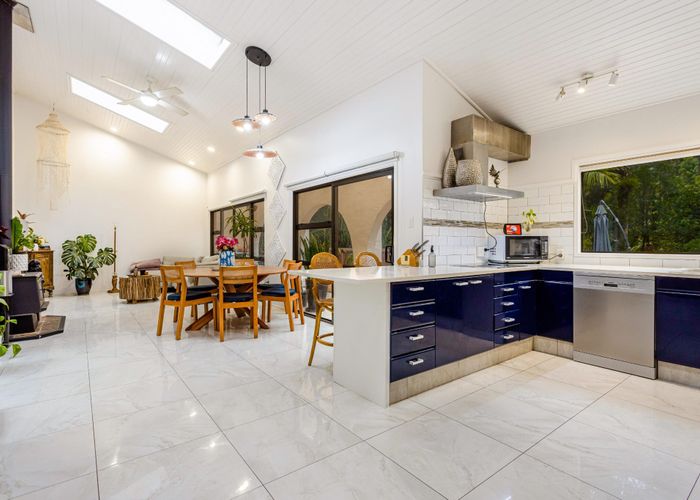  at 719 Scenic Drive, Henderson Valley, Waitakere City, Auckland
