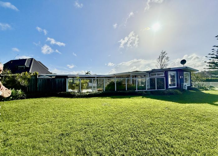 at 9 Susanne Place, Pakuranga, Auckland