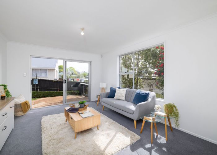  at 2/72A Cuffs Road, Wainoni, Christchurch