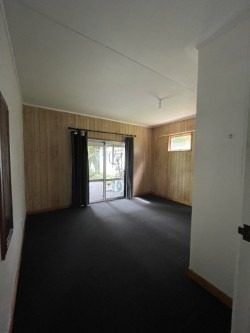  at 15a Russell Crescent, Western Heights, Waitakere City, Auckland