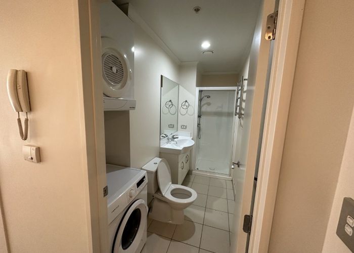  at 406C/176 Broadway, Newmarket, Auckland City, Auckland