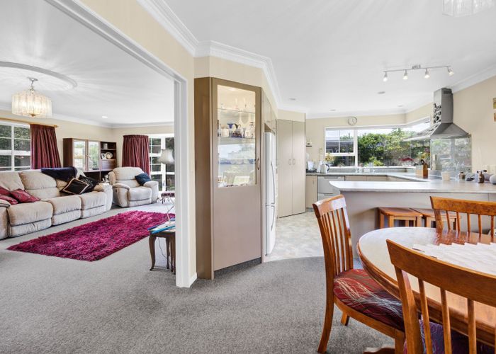  at 1B Pembroke Road, Stratford