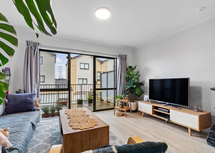  at 187/172 Mcleod Road, Te Atatu South, Auckland