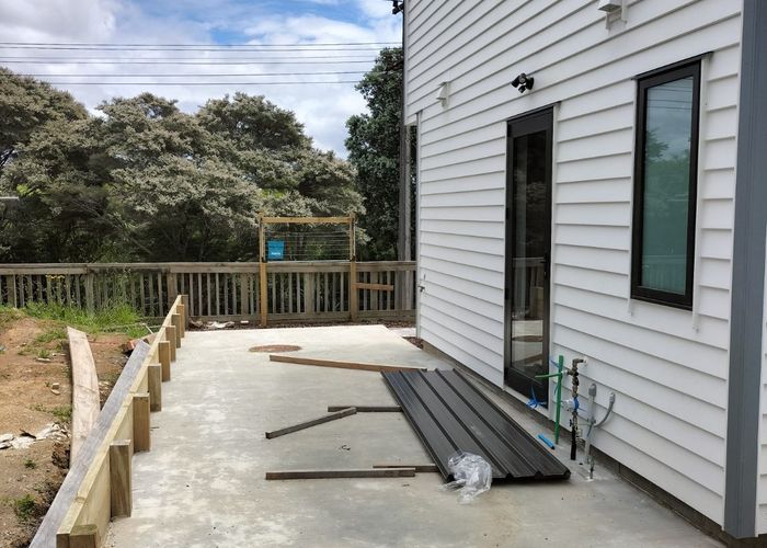  at 1 Korokio Lane, Henderson, Waitakere City, Auckland
