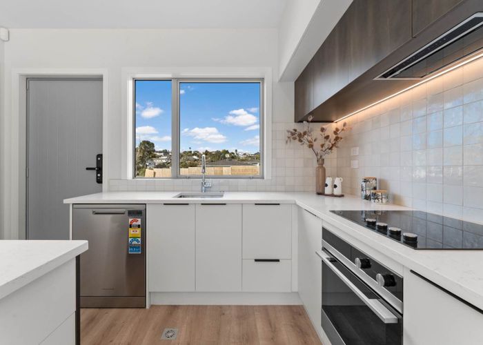  at 2A Babington Place, Torbay, North Shore City, Auckland